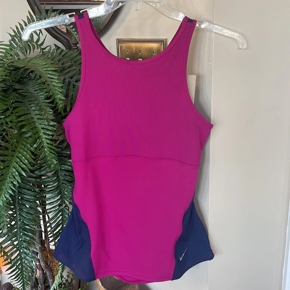 Brand New Nike Yoga Dri-Fit Training Tank Top Berry Racerback Crew Neck Stretchy